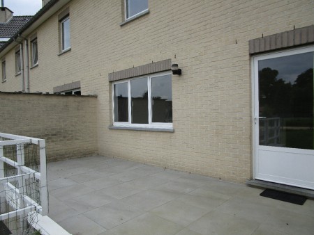 TERRAS AAN DE ACHTERGEVEL