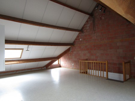 RUIME ZOLDER MET COMFORTABLE TRAP